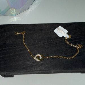 Circle Bracelet - Gold Tone 18 k gold plated not tarnish waterproof